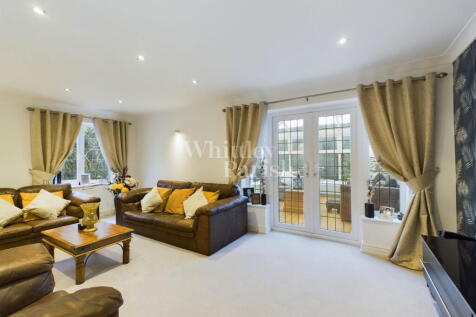 Property Image 4