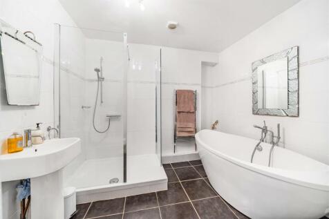 Ground Floor Bathroom