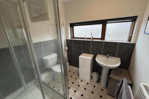 En Suite Bathroom
