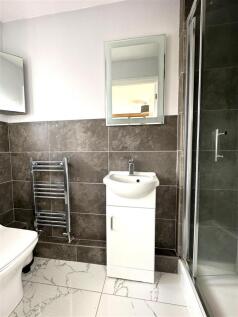 En Suite Shower