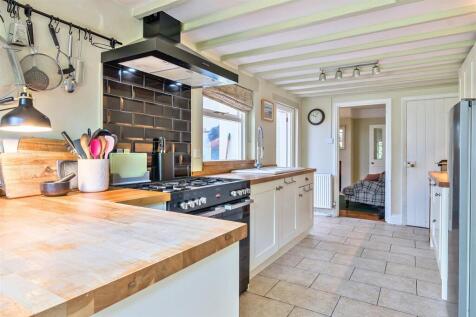 Kitchen / Breakfast Room