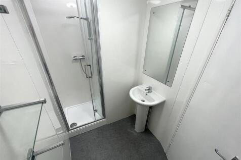 168-BATHROOM-GF-1.jpg
