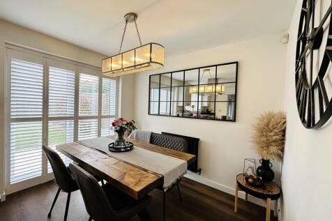 Dining Area.jpg