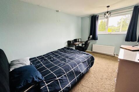 Bedroom 2.jpg