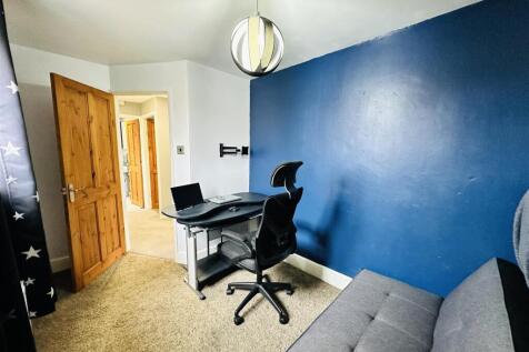 Bedroom3.1.jpg