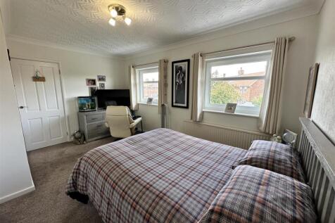 Bedroom2.2.jpg
