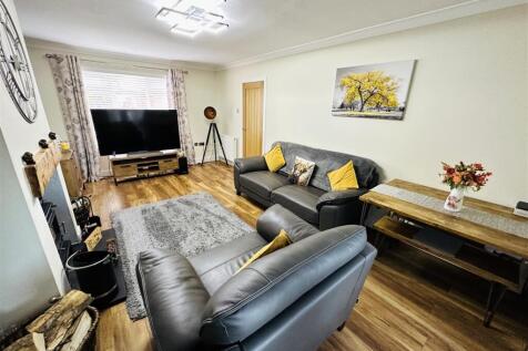 Lounge 2.jpg
