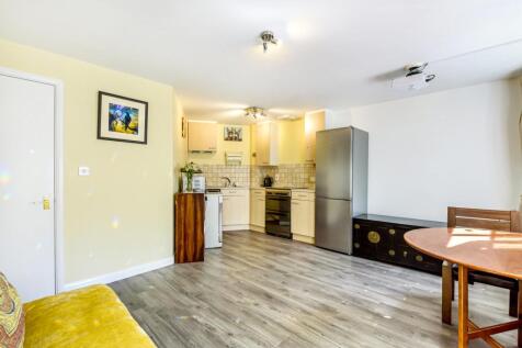 Living Room/Kitchen
