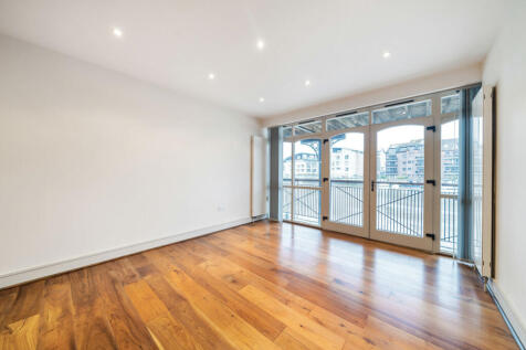 Sitting Room/Kitchen