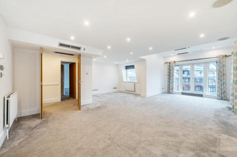 Raised Sitting Room