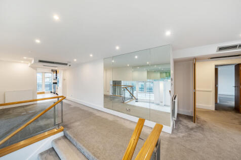 Raised Sitting Room