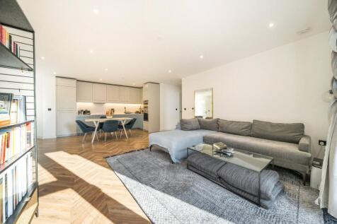 Sitting Room/Kitchen