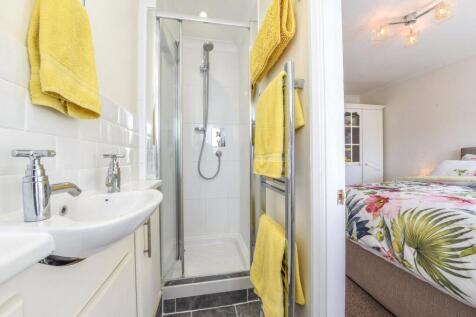 En-Suite Shower