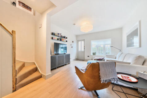 Sitting/Dining Room
