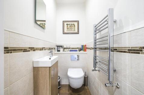 Cloakroom/Wc