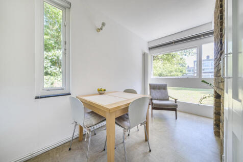 Living/Dining Area
