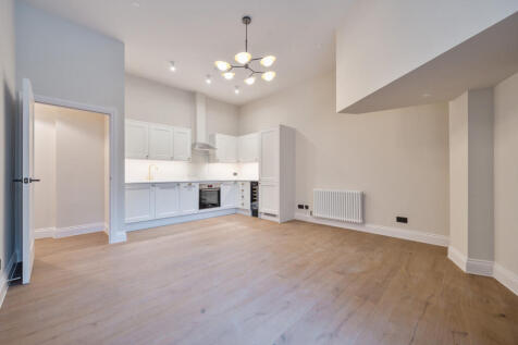 Living Room/Kitchen