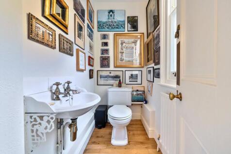 Separate Wc