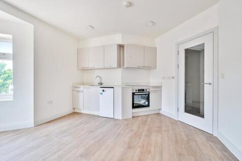 Loung/Kitchen