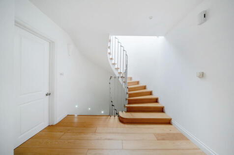 1374645-18-692dd4...