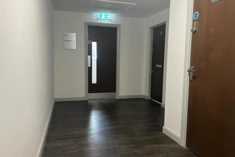 drake street 19 exit.jpg