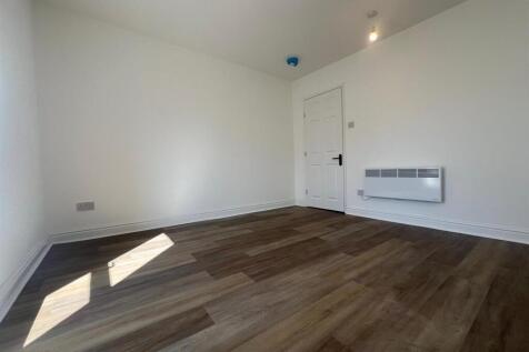 taylors studio1.jpg