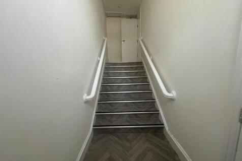 flat 2 internal.jpg