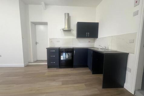 flat2 kitchen.jpg
