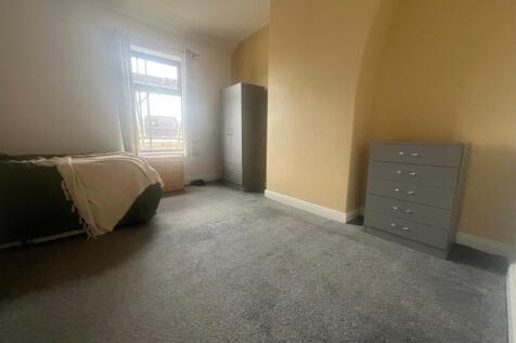 Holgate bed1.jpg