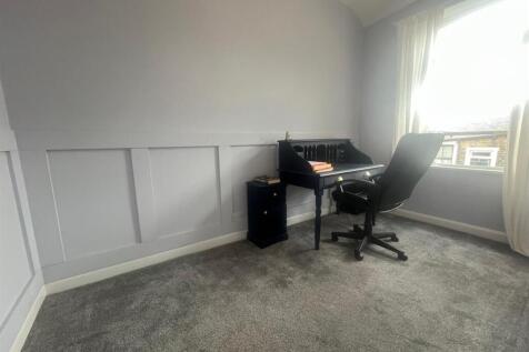Holgate bed2.jpg