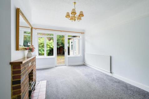 OAKLEY GARDENS, (2).jpg