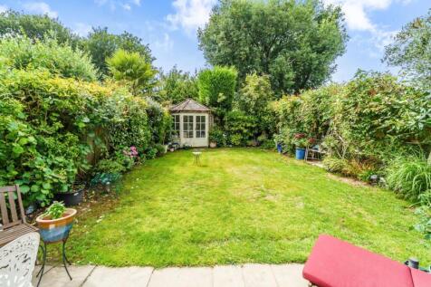 MAGNOLIA DRIVE (7).jpg