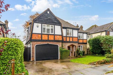 LONGCROFT AVENUE (3).jpg