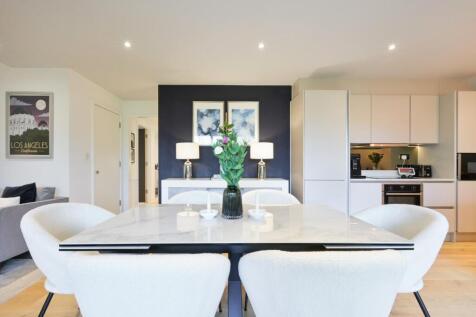 POPPY COURT, FLAT (20).jpg