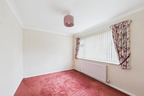 CAM01354G0-PR0485-STILL008