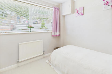 CAM01354G0-PR0547-STILL015