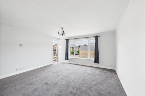 LIVING ROOM (2)