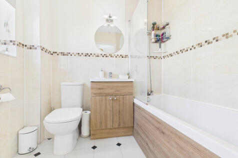 CAM02909G0-PR0508-STILL009