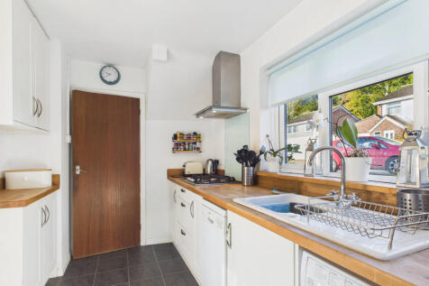 CAM02909G0-PR0508-STILL006