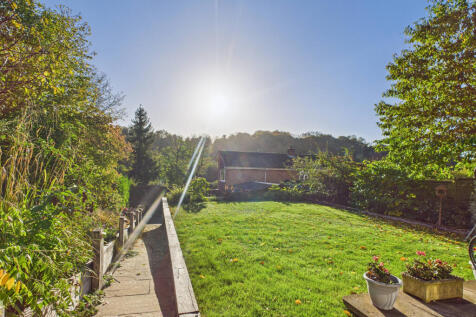 CAM02909G0-PR0508-STILL004