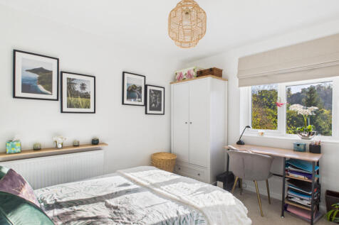 CAM02909G0-PR0508-STILL010