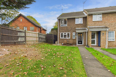 CAM01984G0-PR0527-STILL005