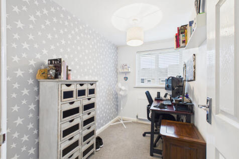 CAM01984G0-PR0527-STILL017