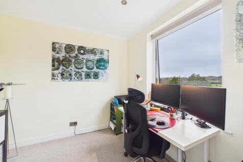 CAM01984G0-PR0529-STILL020