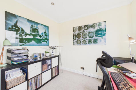 CAM01984G0-PR0529-STILL019