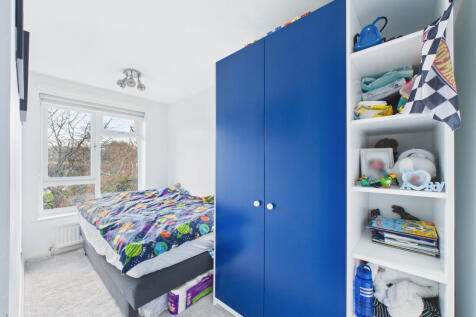 CAM01984G0-PR0535-STILL005