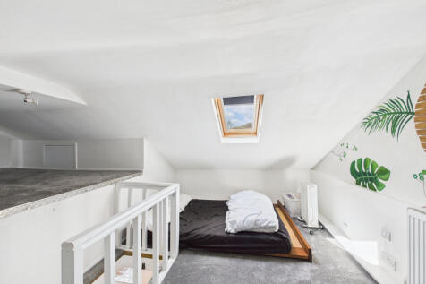BEDROOM (2)