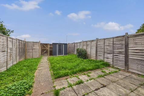 CAM02909G0-PR0502-STILL012