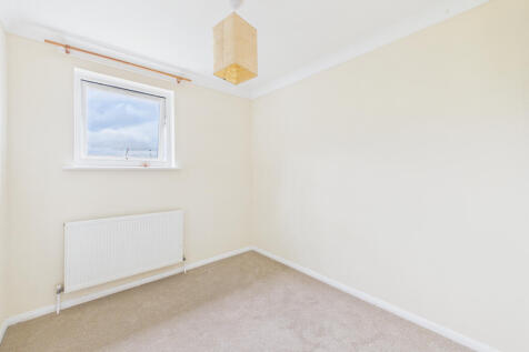 CAM01984G0-PR0528-STILL002