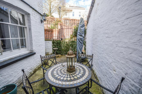 Rear Patio Garden...